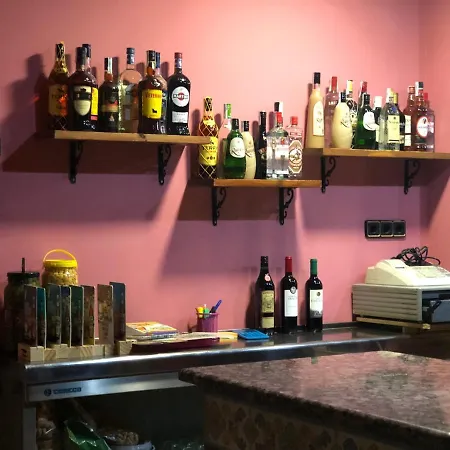 -bar Los Sisones